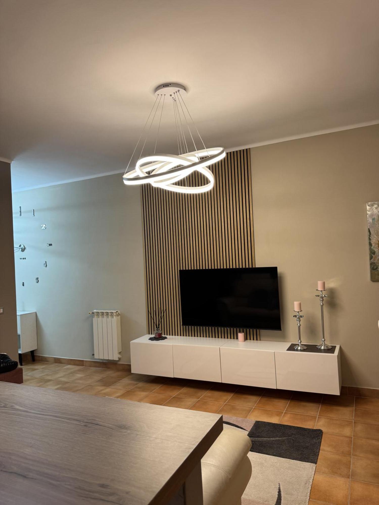 Nicol Apartment