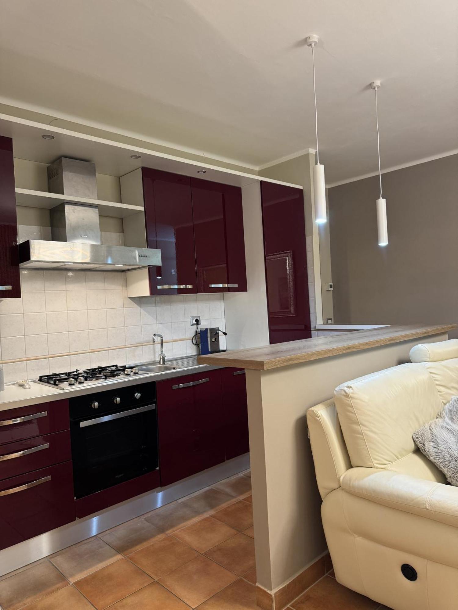 Nicol Apartment *